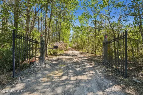 5012 Laurel St, Middleburg, FL 32068