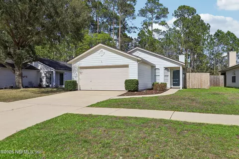 1907 Hunters Trace Cir, Middleburg, FL 32068