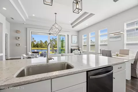 Kitchen - 139 Marquesa Cir, Saint Johns, FL 32259 photo 4 of 4
