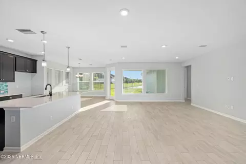 Living - 812 Windley Dr, Saint Augustine, FL 32092 photo 5 of 10