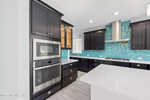 Kitchen - 812 Windley Dr, Saint Augustine, FL 32092 photo 6 of 7