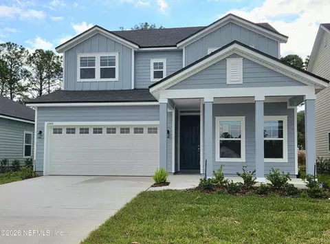 3560 Americana Dr, Green Cove Springs, FL 32043