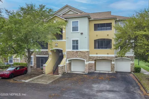 8539 Gate Pkwy W #438, Jacksonville, FL 32216