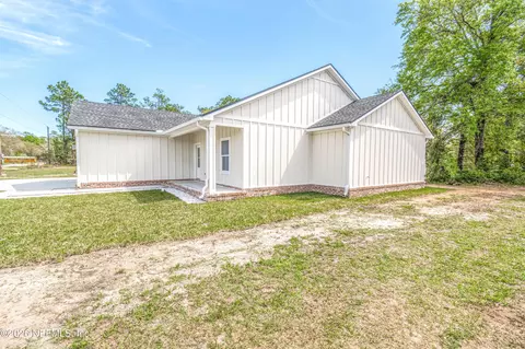 Exterior - 4298 Wolfe Dr, Macclenny, FL 32063 photo 5 of 10