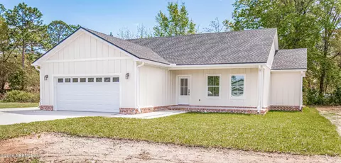 Exterior - 4298 Wolfe Dr, Macclenny, FL 32063 photo 4 of 10