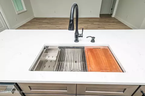 Kitchen - 4298 Wolfe Dr, Macclenny, FL 32063 photo 3 of 5