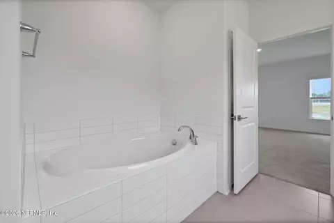 Bath - 355 Silver Lily Way, Saint Augustine, FL 32092 photo 2 of 6