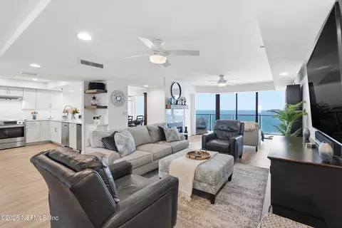 1221 1st St S #12B, Jacksonville Beach, FL 32250
