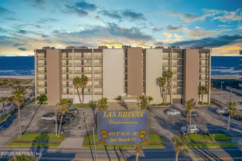 601 1st St S #3C, Jacksonville Beach, FL 32250