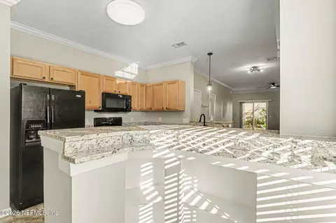 Kitchen - 782 Scrub Jay Dr, Saint Augustine, FL 32092 photo 4 of 4