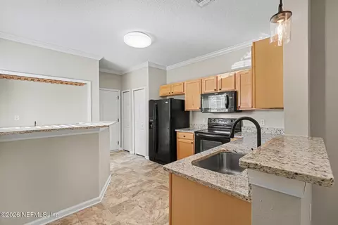 Kitchen - 782 Scrub Jay Dr, Saint Augustine, FL 32092 photo 2 of 4