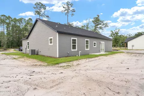 Exterior - 9284 SW Cr 18, Hampton, FL 32044 photo 5 of 6