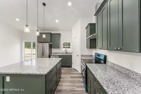 Kitchen - 9284 SW Cr 18, Hampton, FL 32044 photo 2 of 2