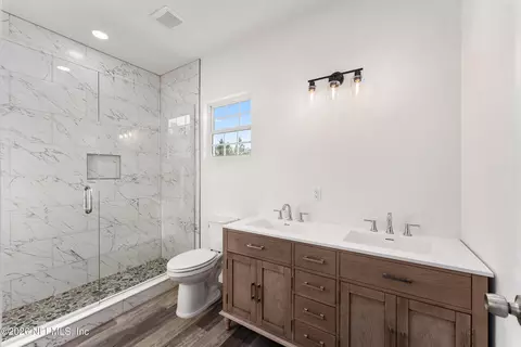 Bath - 9284 SW Cr 18, Hampton, FL 32044 photo 1 of 5
