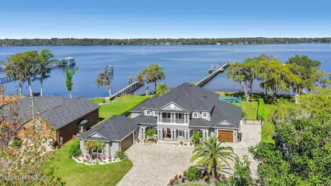 2241 N Lakeshore Dr, Fleming Island, FL 32003