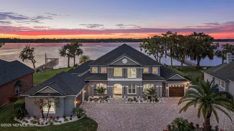 2241 N Lakeshore Dr, Fleming Island, FL 32003