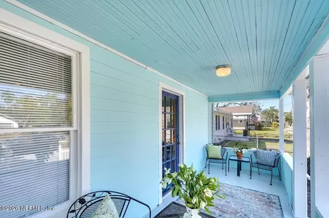 2513 8th Ave W, Bradenton, FL 34203