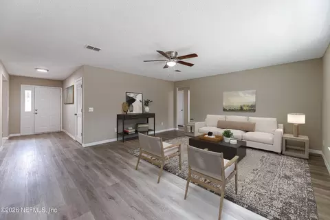 Living - 67104 Elnora Ln, Yulee, FL 32097 photo 4 of 7
