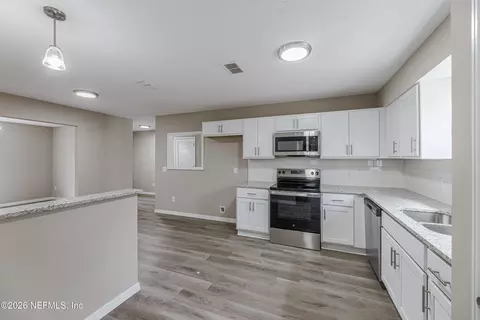 Kitchen - 67104 Elnora Ln, Yulee, FL 32097 photo 2 of 2