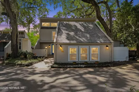 2710 Cove View Dr N, Jacksonville, FL 32257