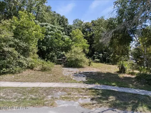 661 SW East St, Keystone Heights, FL 32656