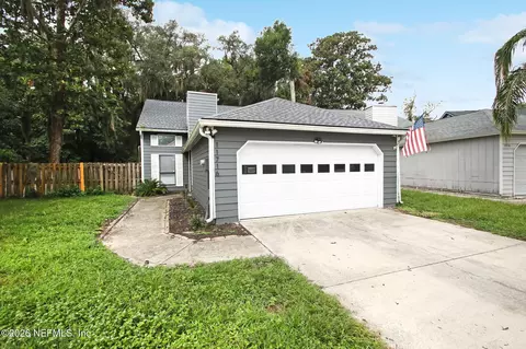 11716 Valley Garden Dr, Jacksonville, FL 32225
