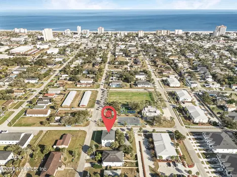 408 8th St S, Jacksonville Beach, FL 32250