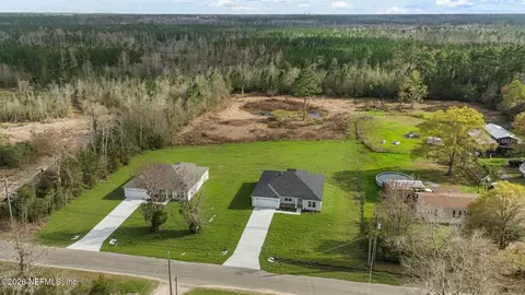 5124 Parete Rd S, Jacksonville, FL 32218