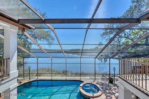 1037 Shipwatch Dr E, Jacksonville, FL 32225