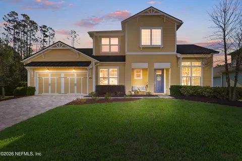 463 Freshwater Dr, Saint Johns, FL 32259