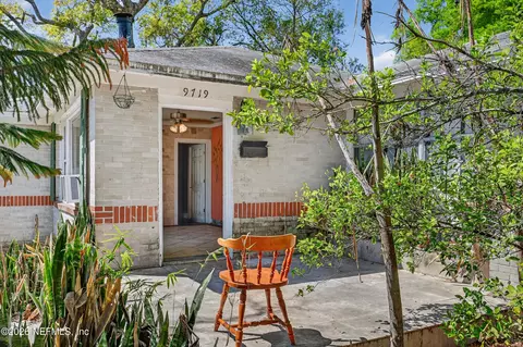 9719 Nimitz Ct N, Jacksonville, FL 32246