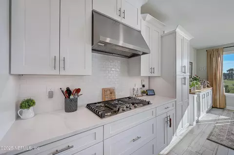 Kitchen - 598 Marquesa Cir, Saint Johns, FL 32259 photo 5 of 6
