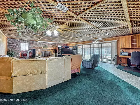 Living - 26504 Sheared Stokes Rd, Hilliard, FL 32046 photo 2 of 4