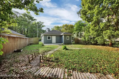 Exterior - 1148 Tocoi Rd, Saint Augustine, FL 32084 photo 6 of 8