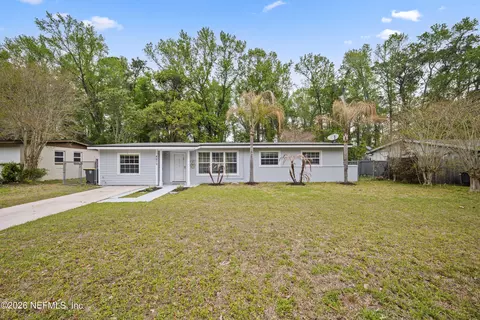 8073 Joffre Dr, Jacksonville, FL 32210