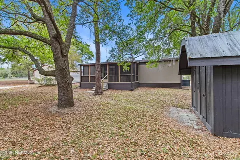 Exterior - 206 Anthony Ave, Interlachen, FL 32148 photo 9 of 13