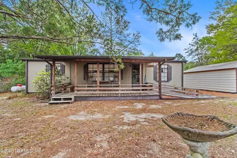 Exterior - 206 Anthony Ave, Interlachen, FL 32148 photo 11 of 13