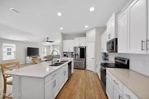 Kitchen - 70353 Winding River Dr, Yulee, FL 32097 photo 3 of 3
