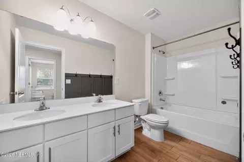 Bath - 70353 Winding River Dr, Yulee, FL 32097 photo 3 of 3