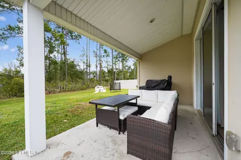 Exterior - 70353 Winding River Dr, Yulee, FL 32097 photo 2 of 3