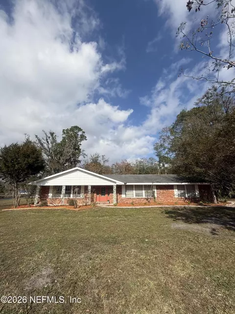 698 Gene Dr, Starke, FL 32091