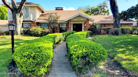 3672 Cathedral Oaks Pl N, Jacksonville, FL 32217