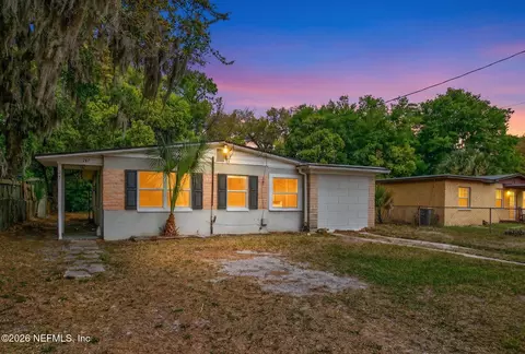 247 W 45th St, Jacksonville, FL 32208
