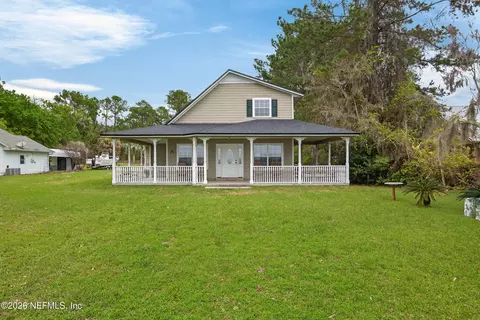 209 Beach Dr, Florahome, FL 32140