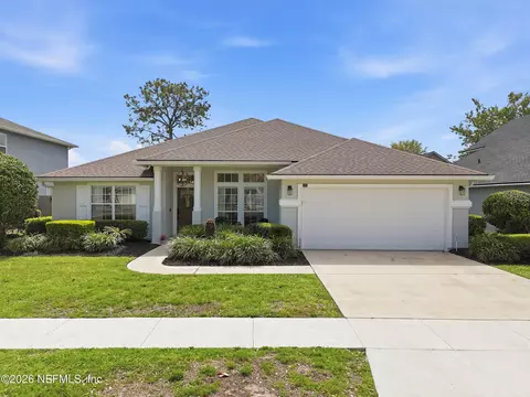 220 W Silverthorn Ln, Ponte Vedra, FL 32081