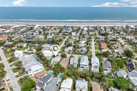 2802 2nd St S, Jacksonville Beach, FL 32250