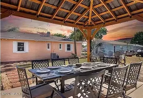 3909 W Tyson Ave, Tampa, FL 33611