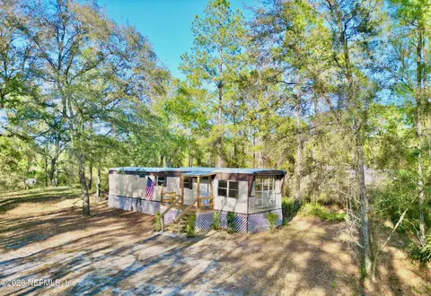 106 Spruce Rd, Interlachen, FL 32148 photo 9