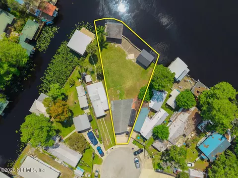 160 Smith Ln, Satsuma, FL 32189