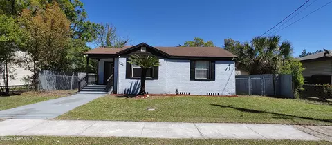 7905 Paul Jones Dr, Jacksonville, FL 32208